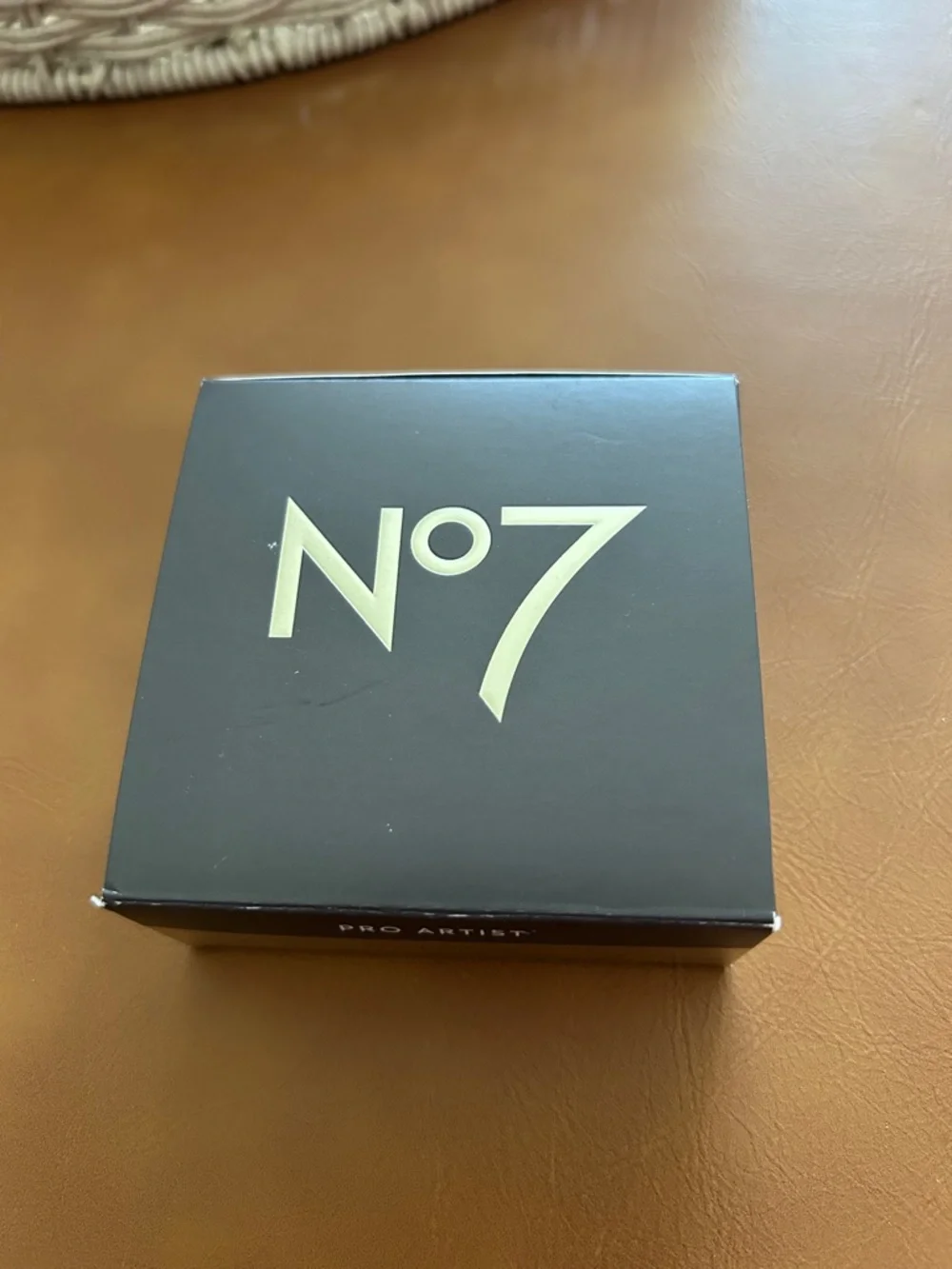 No 7 Pro Artist Soft Glow Cream Bronzer in Medium